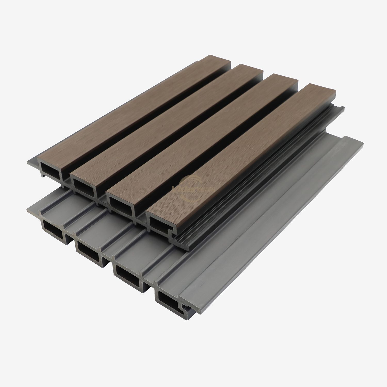 Populær 219*26 Utendørs Veggpanel Fade Resistant WPC veggkledning 219X26 mm riflet tre Plast Kompositt Veggpanel med tofarget struktur